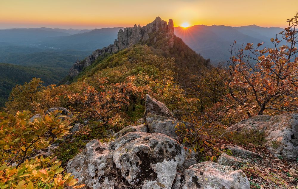 Последние лучи уходящего дня
