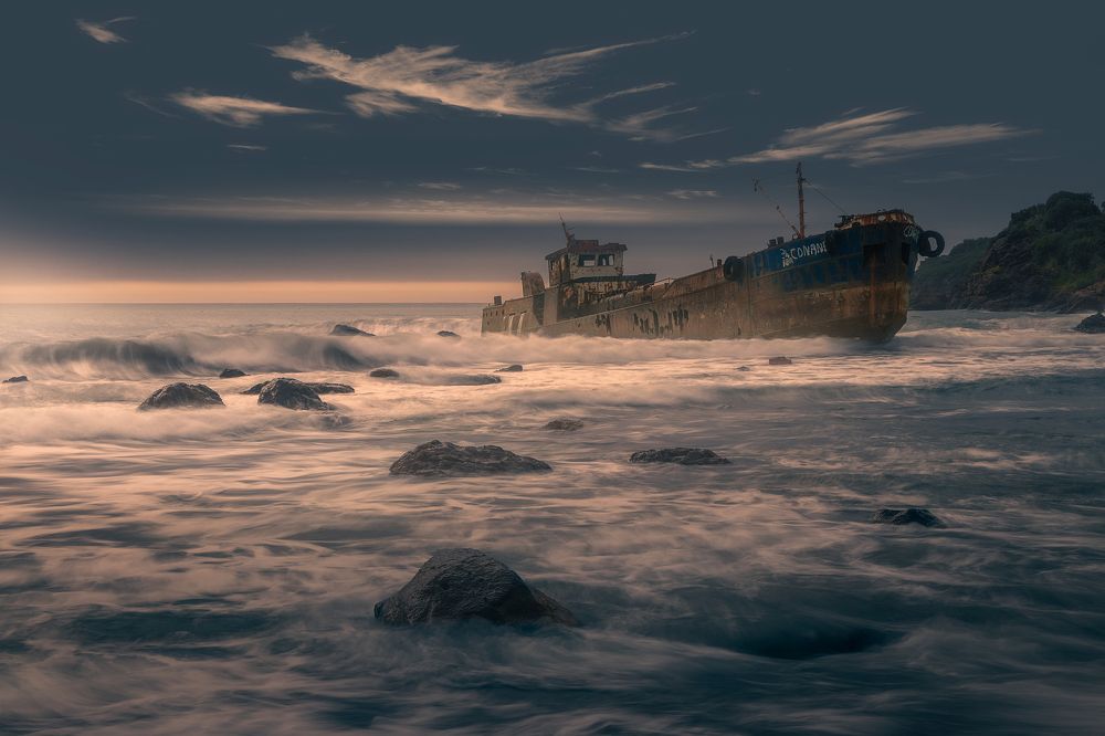 Photograph by Zineddine Benidir