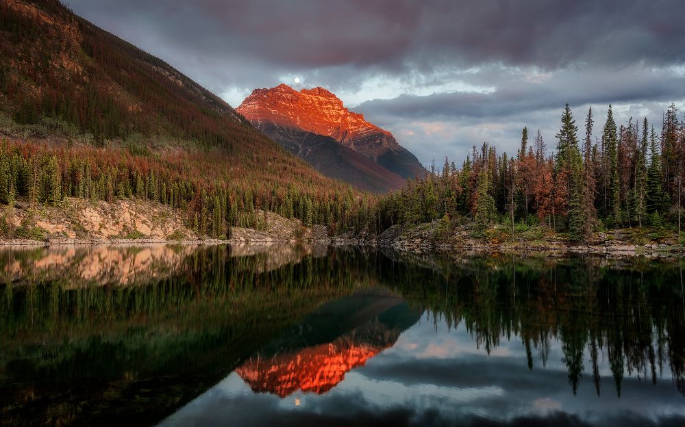 Восход луны на озере Подкова