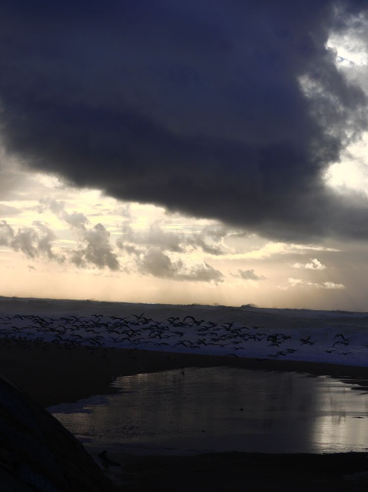 Tempestade ao pôr-do-sol