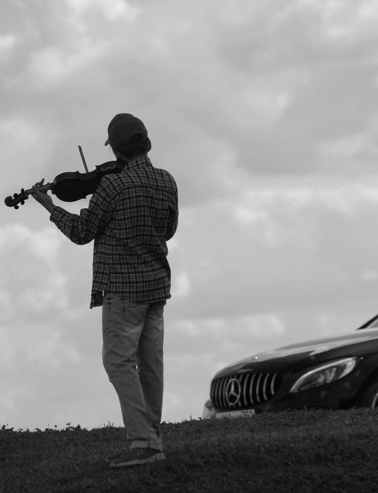 Уличный музыкант.street musician