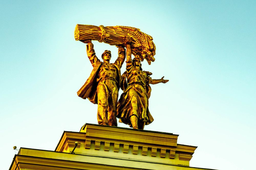 Photograph by Alexander Popov