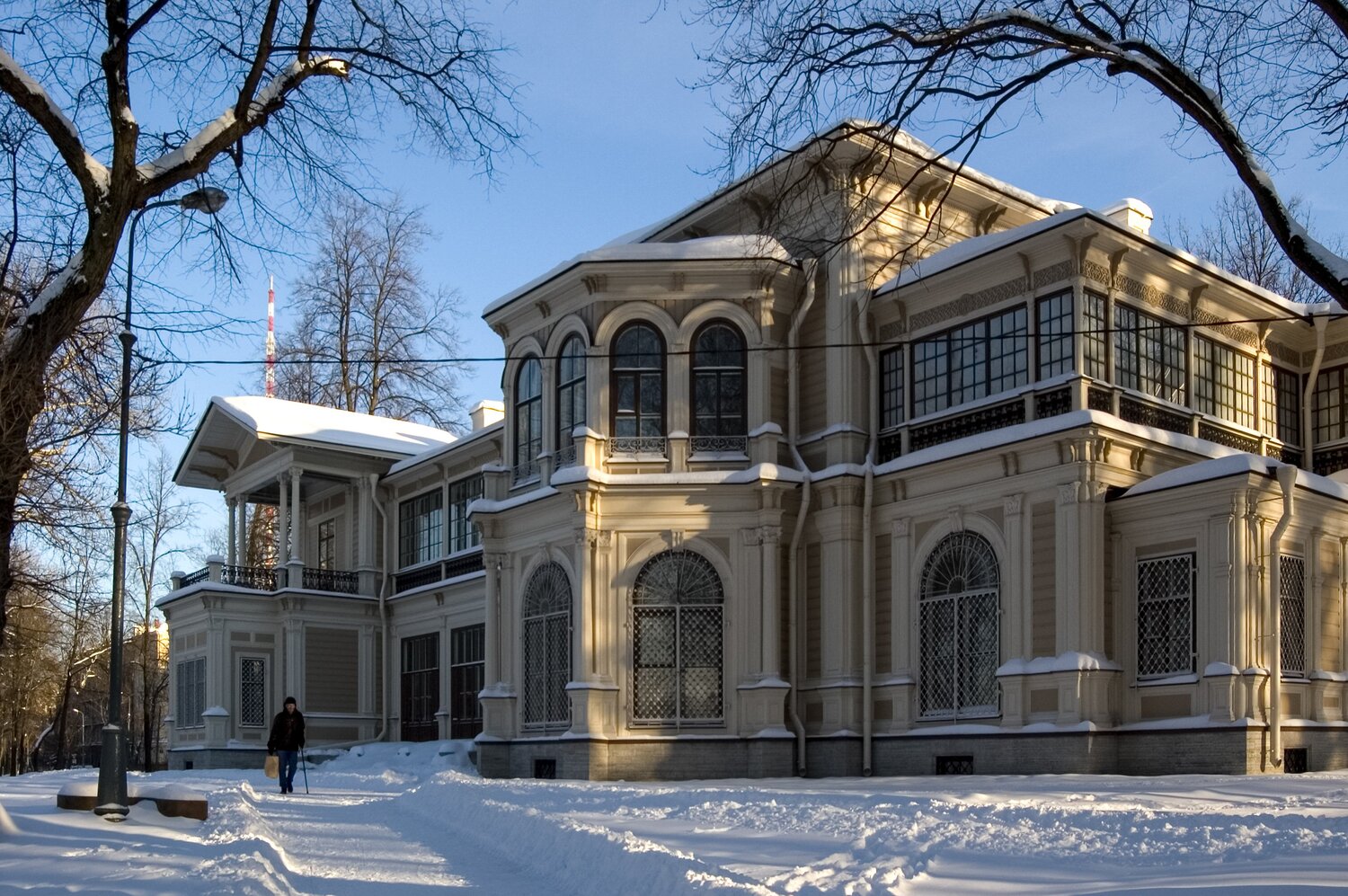 Дача Громова в Лопухинском саду