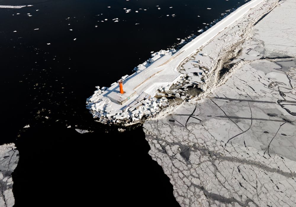 Photograph by Vlad Maslakov