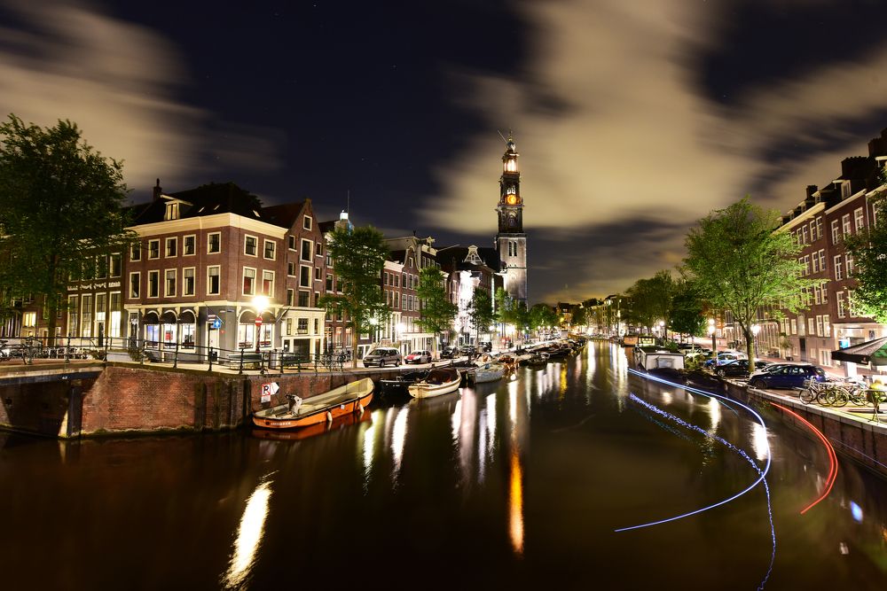 Photograph by SI SABER LOTFI