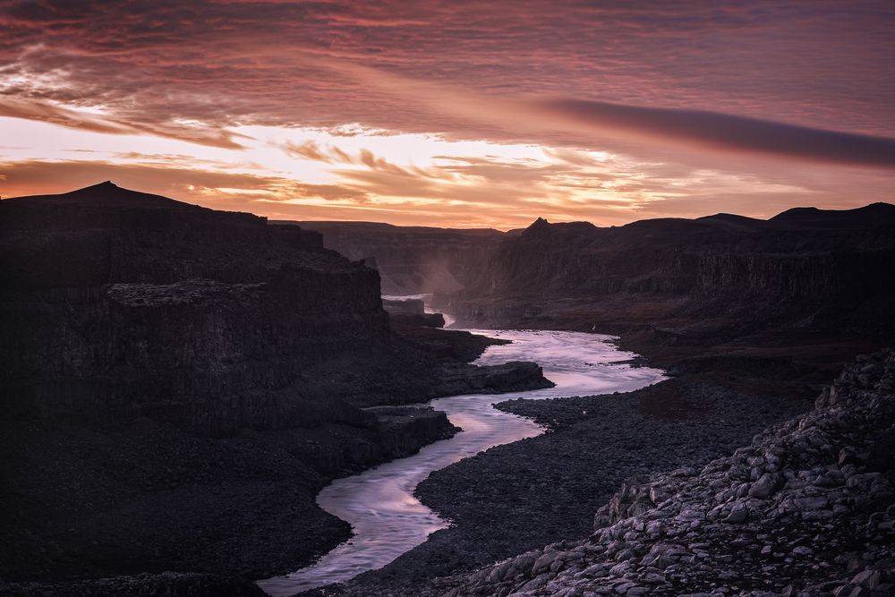 Photograph by Lopes Luis