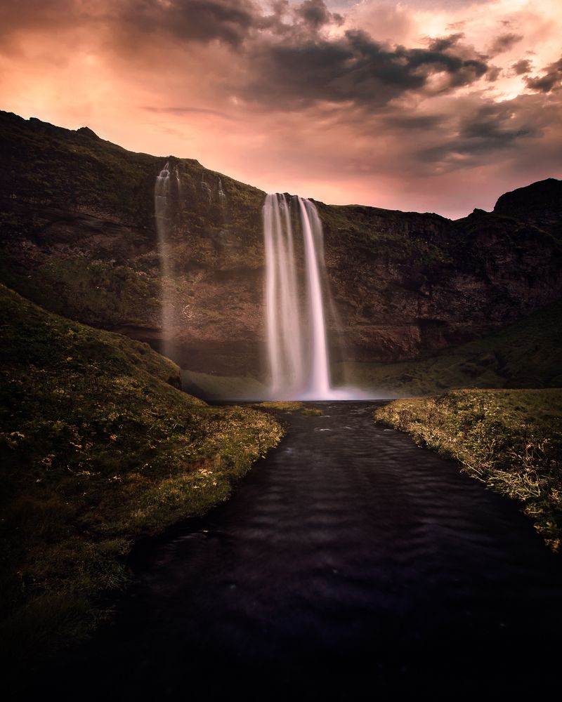 Photograph by Lopes Luis