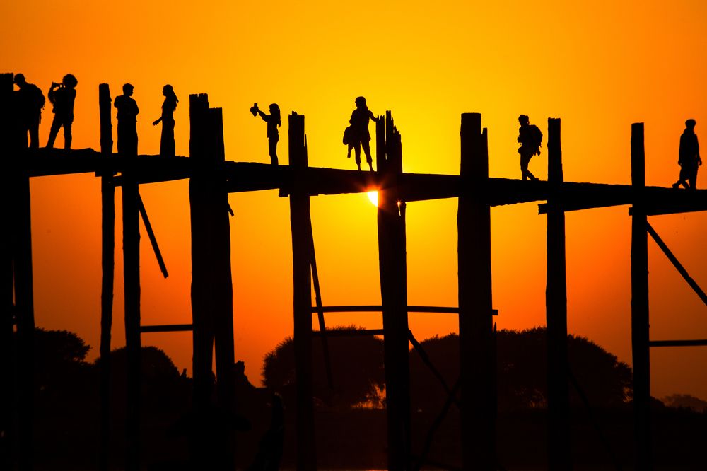 Закат на тиковом мосту, Мьянма