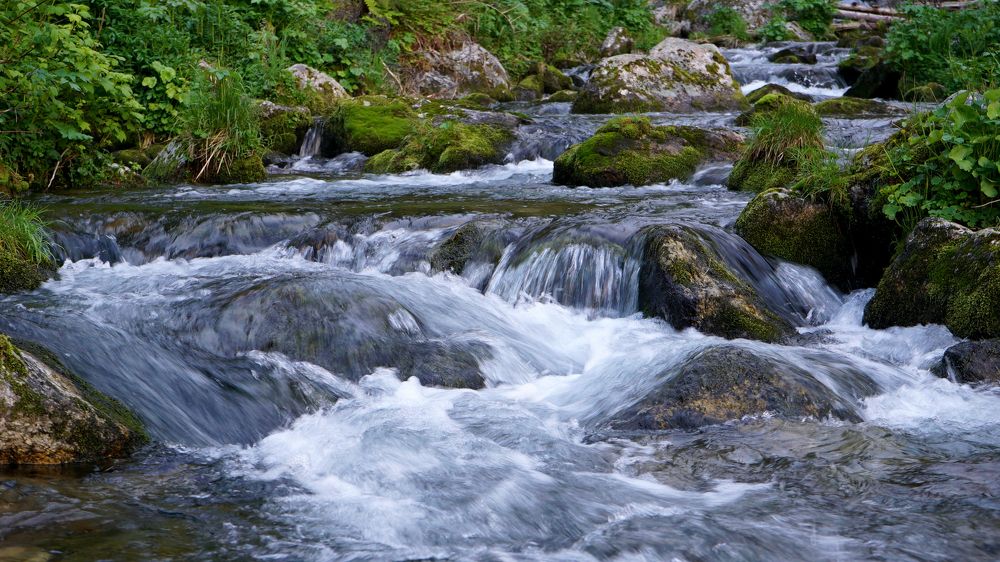 Ручей в горах