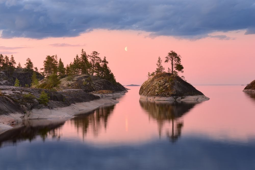 Лунная белая ночь...