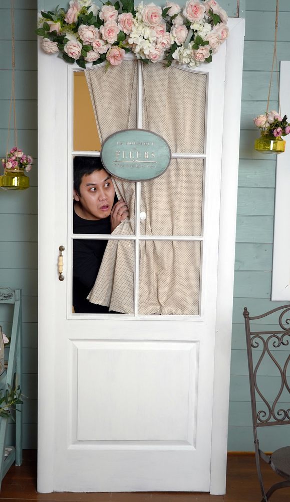 Когда услышал, что соседи ругаются))