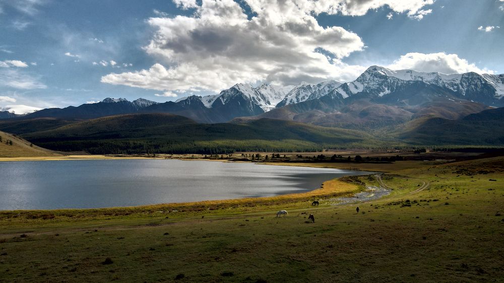 Горный Алтай. Озеро Джангысколь.
