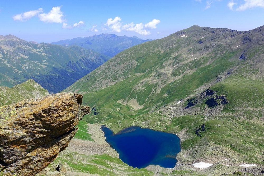 Горное озеро