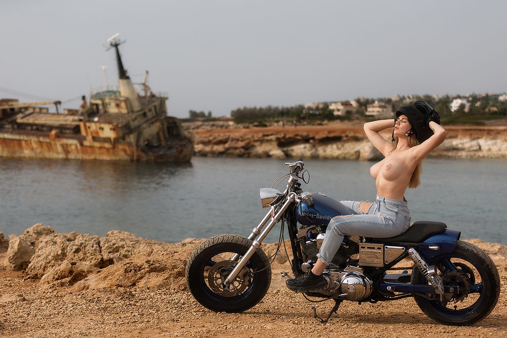 харлей и шляпа