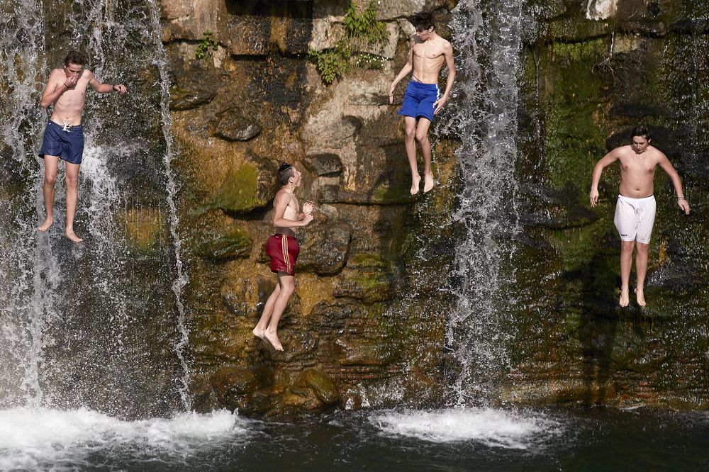the dip from the waterfall
