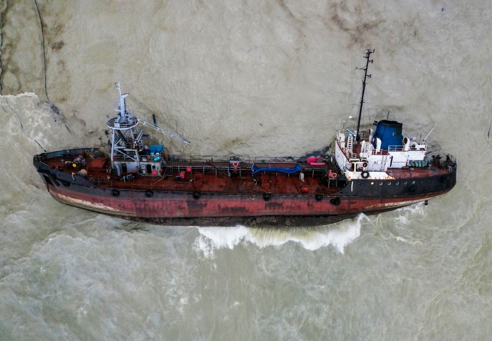 No name, No oil, No future.