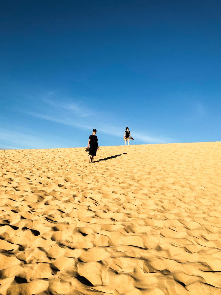 Photograph by Dung Tran