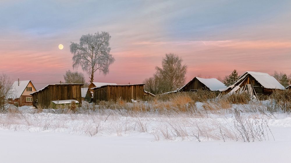 Зимний вечер в деревне...