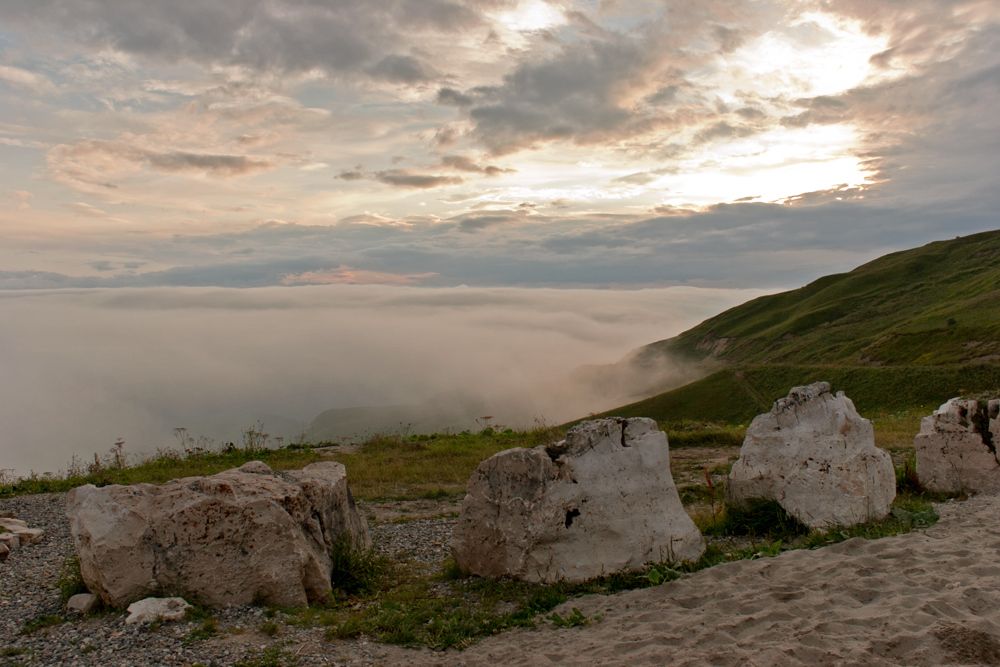Вечерний туман на перевале Гумбаши