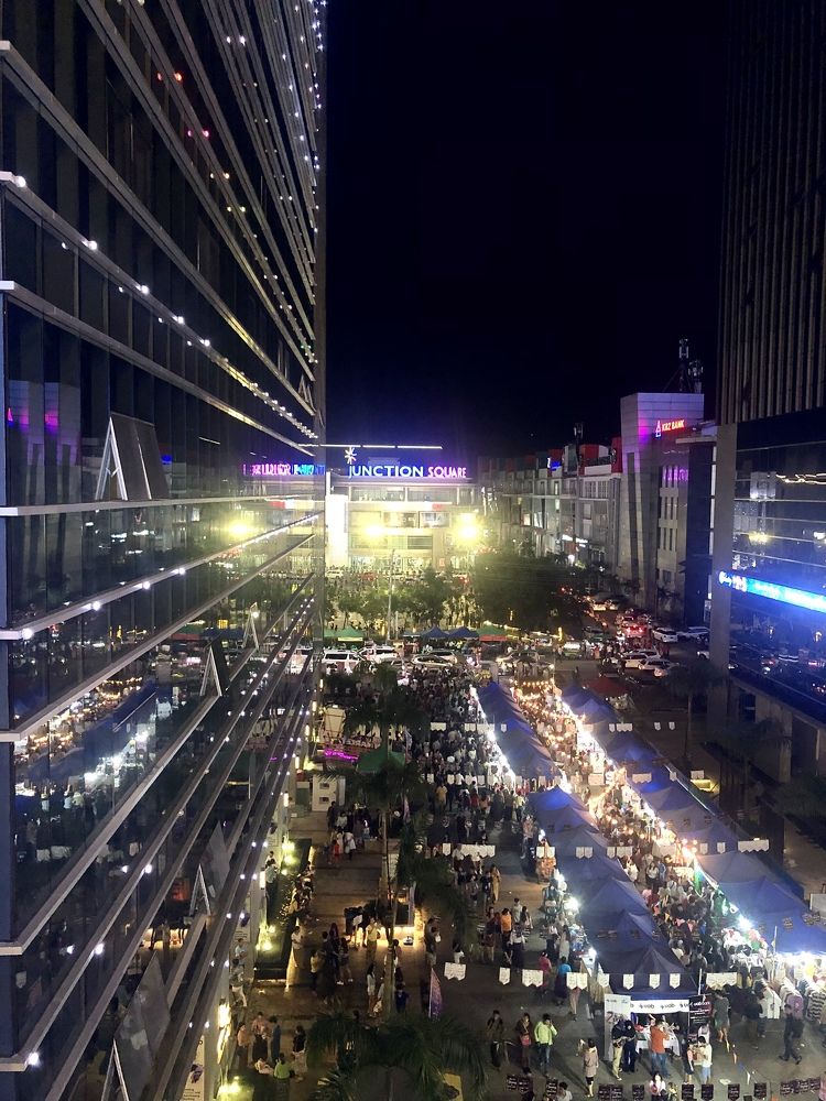 Фотография автора Thiha Myo