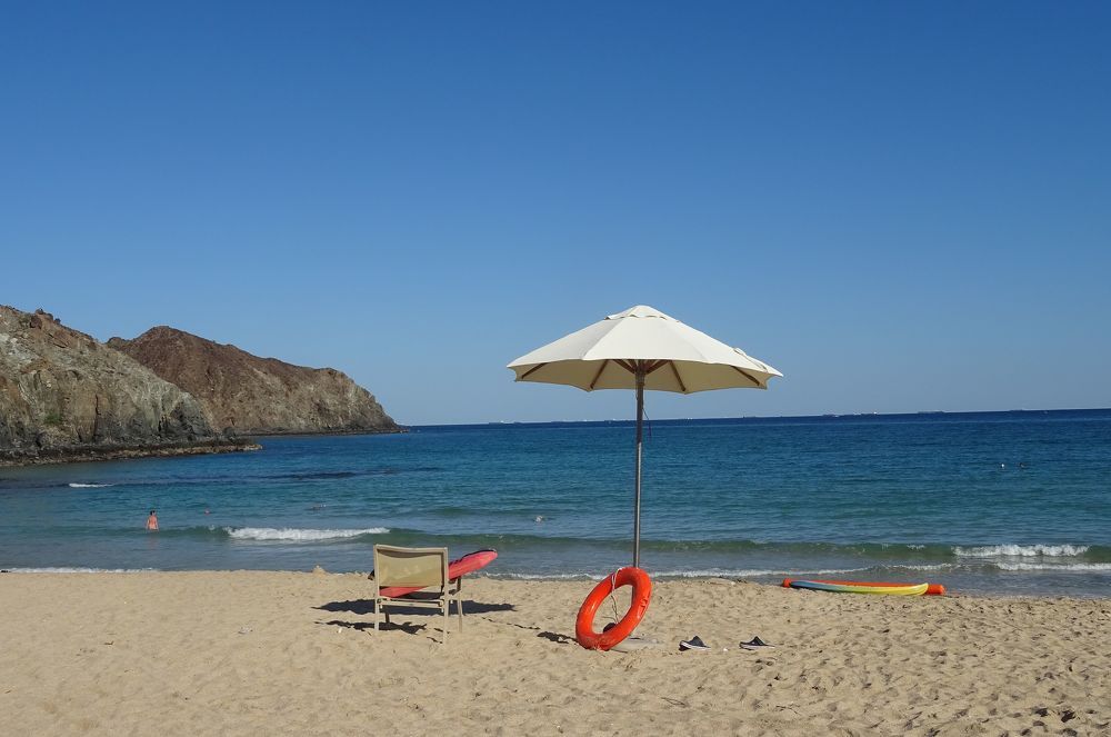 На пляже после урагана.