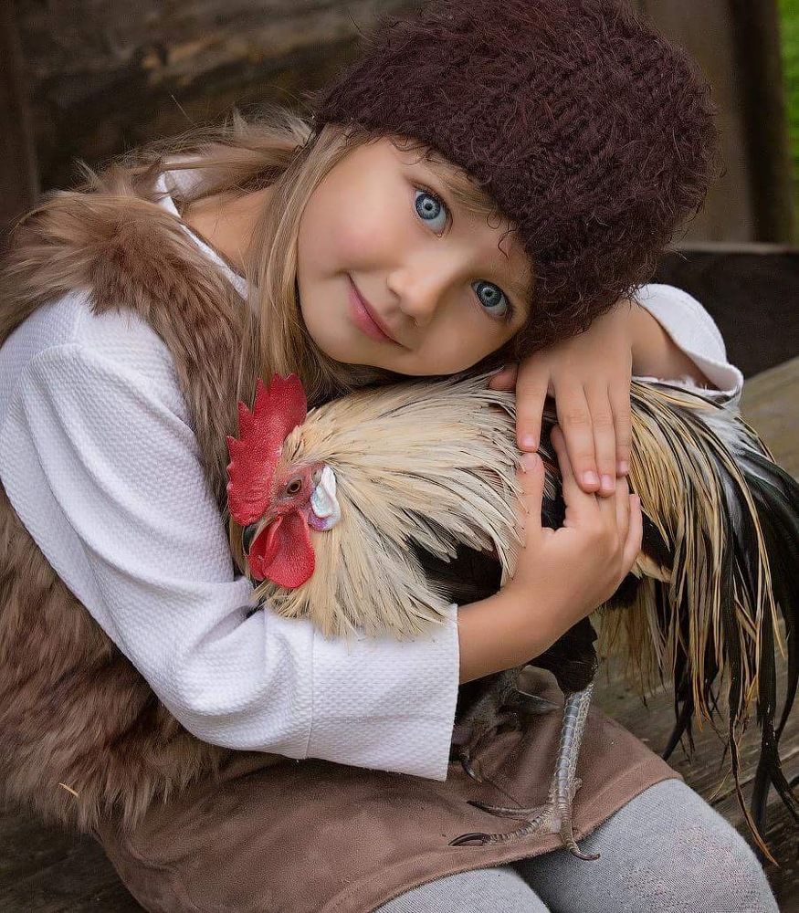 Photograph by Anna Yildiz