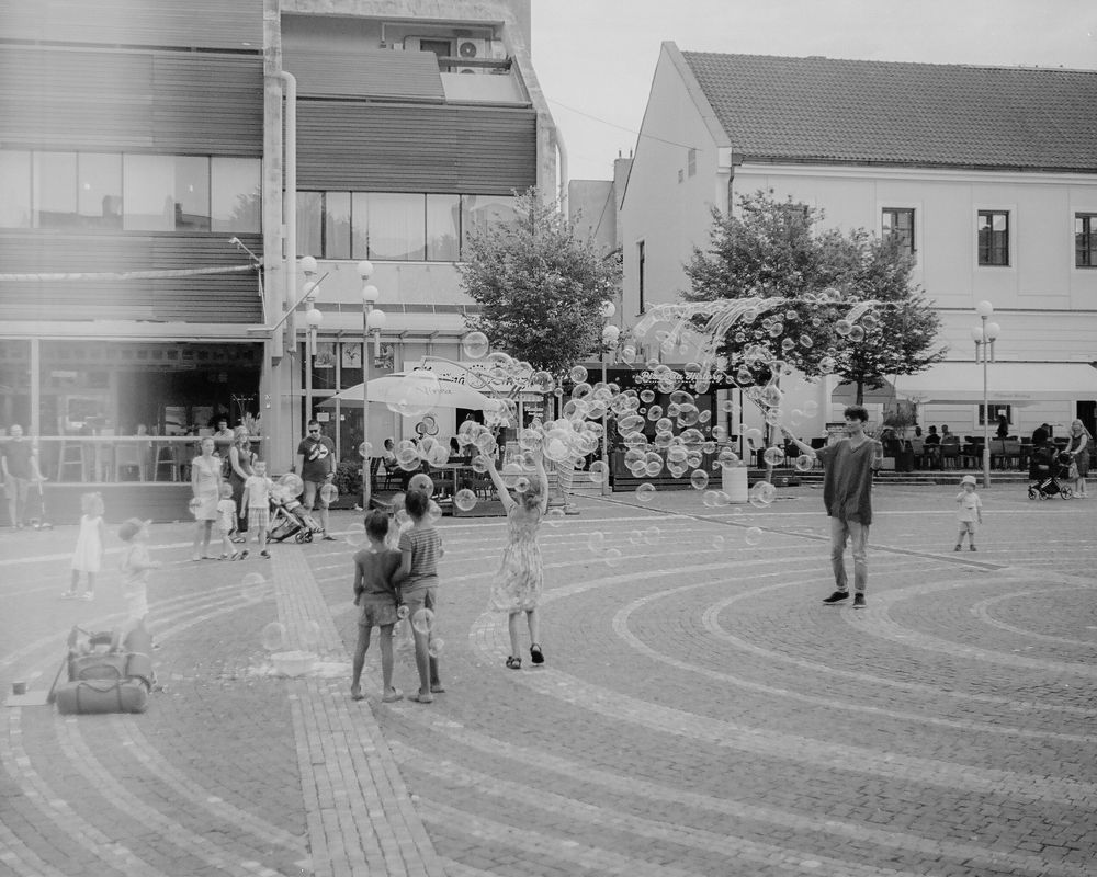 Практически без моего участия жизнь идёт с элементами счастья