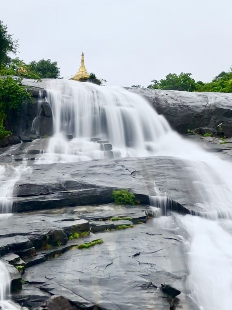 Фотография автора Thiha Myo