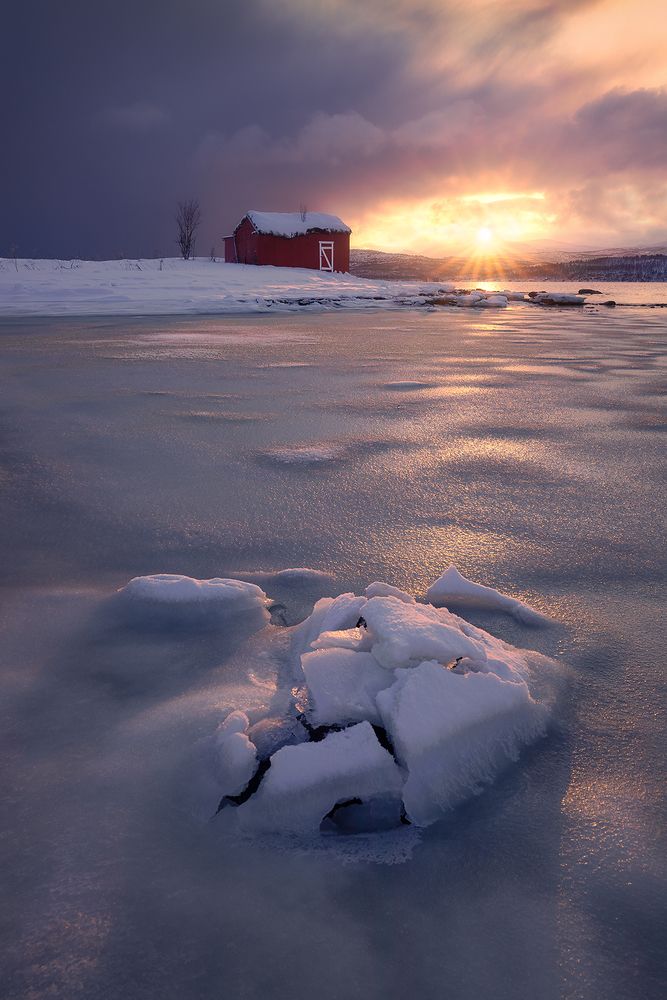 Photograph by Kani (kanipolat.com) Polat