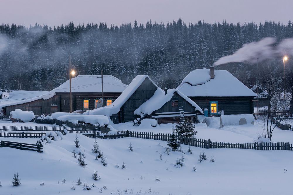 Зимний вечер в посёлке Промысла