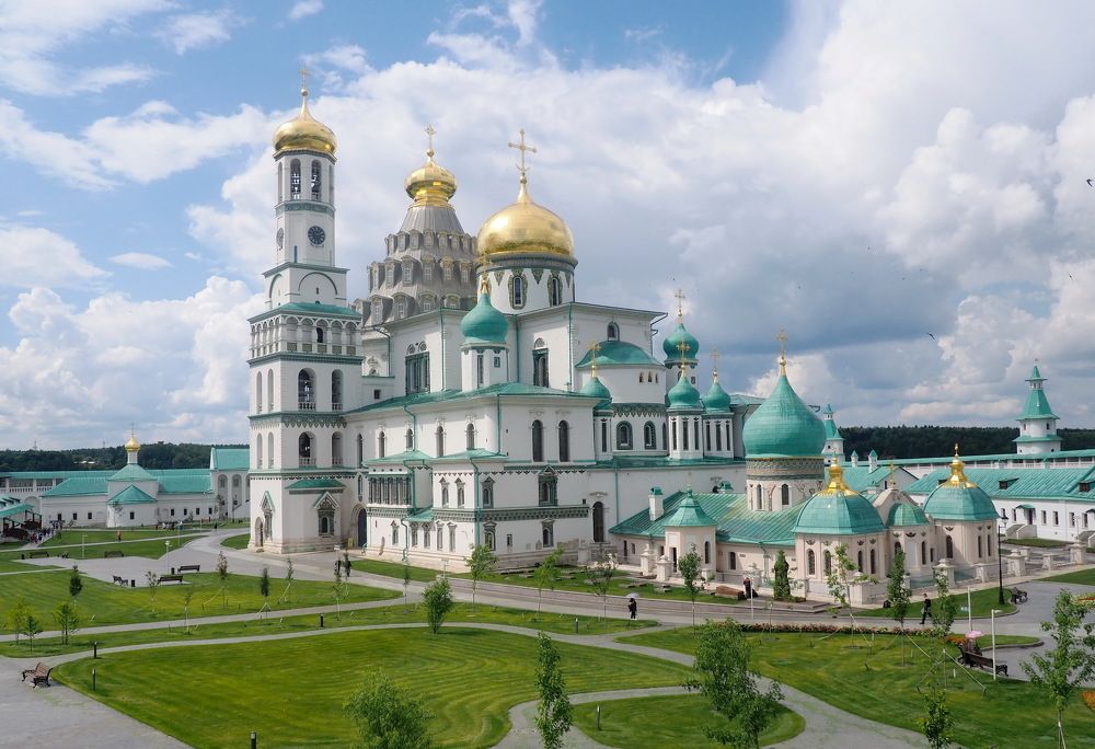 Монастырь на Истре
