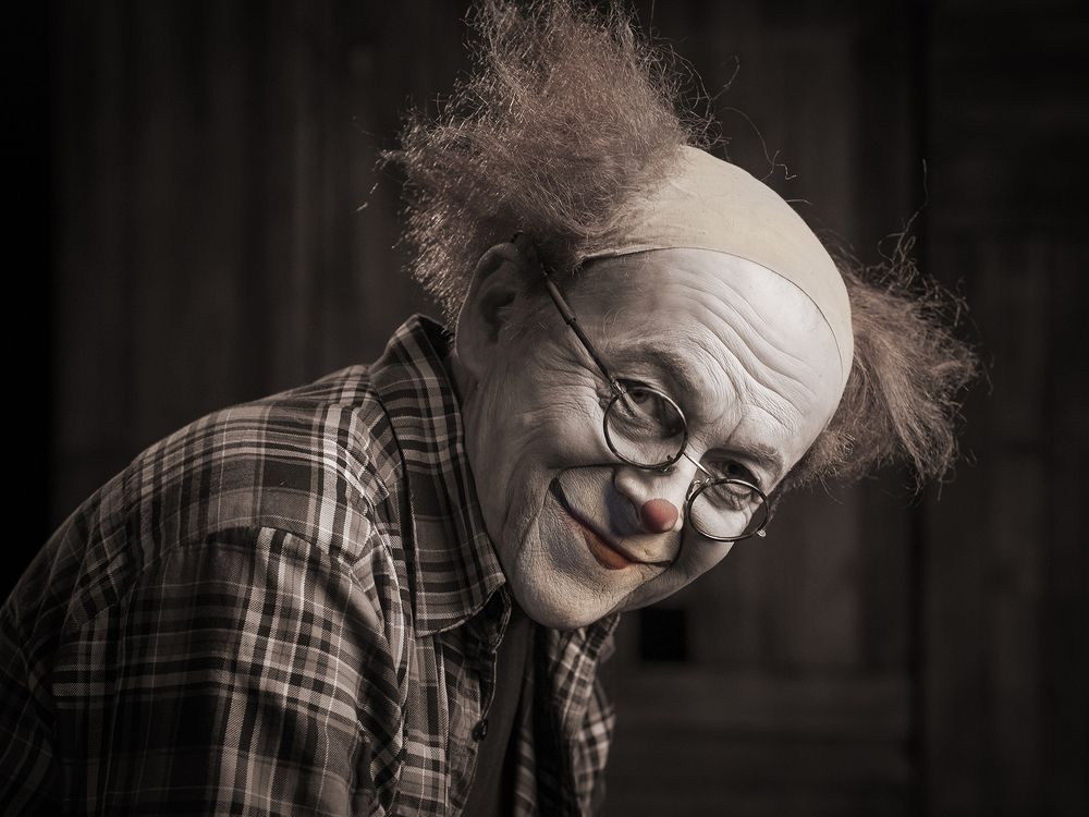 ФОТОПРОЕКТ «Улыбайтесь, господа! Улыбайтесь!»