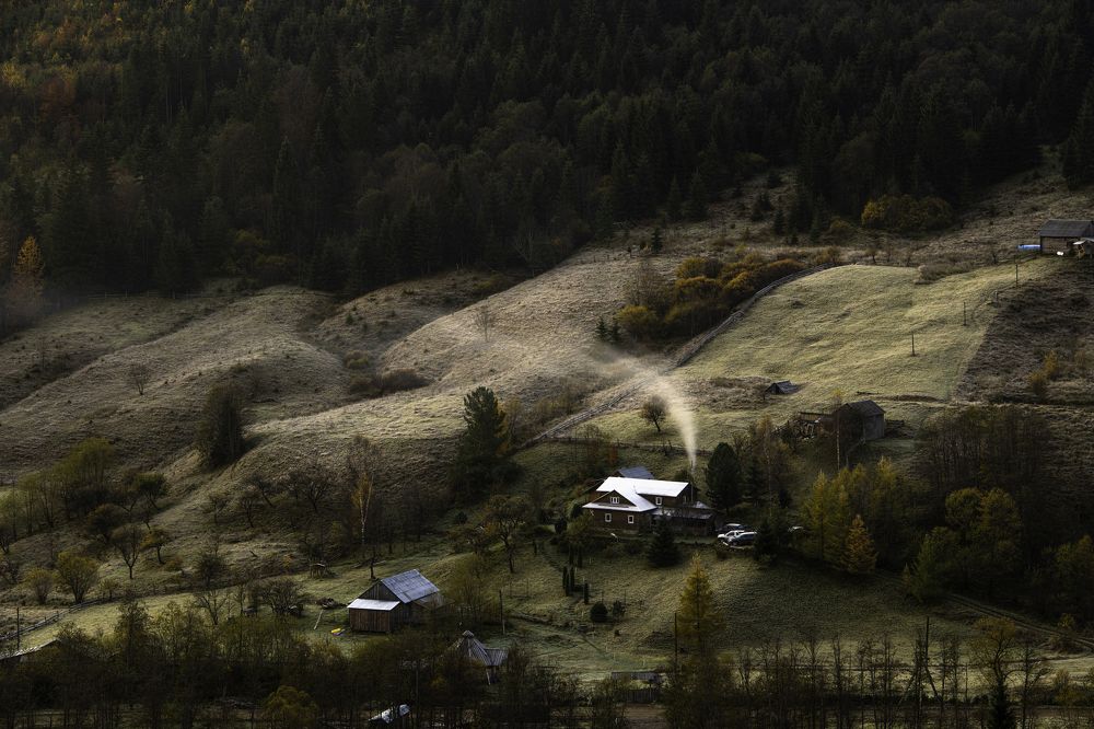 Photograph by Denys Makogon