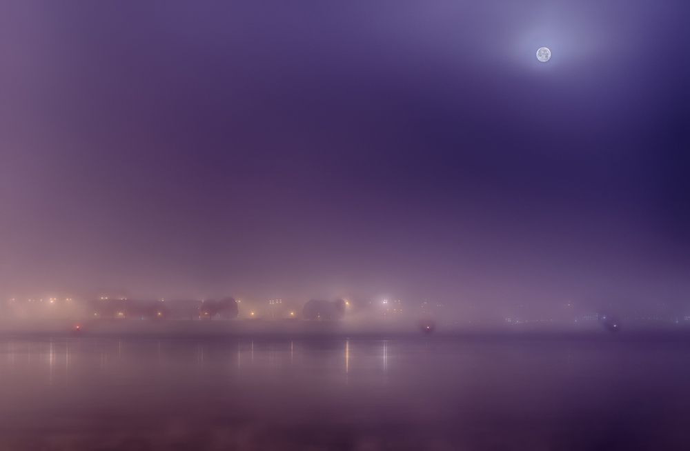 Туманное утро над Невой