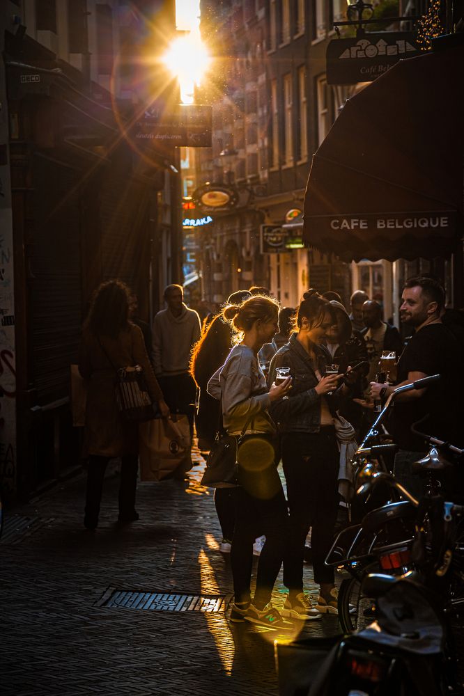 Источники света на улицах Амстердама