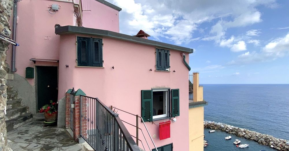 Scenic views of the cinque terre