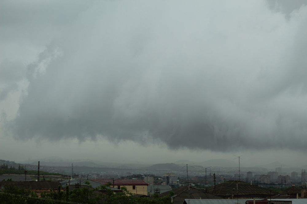 Дождливый день, Ереван