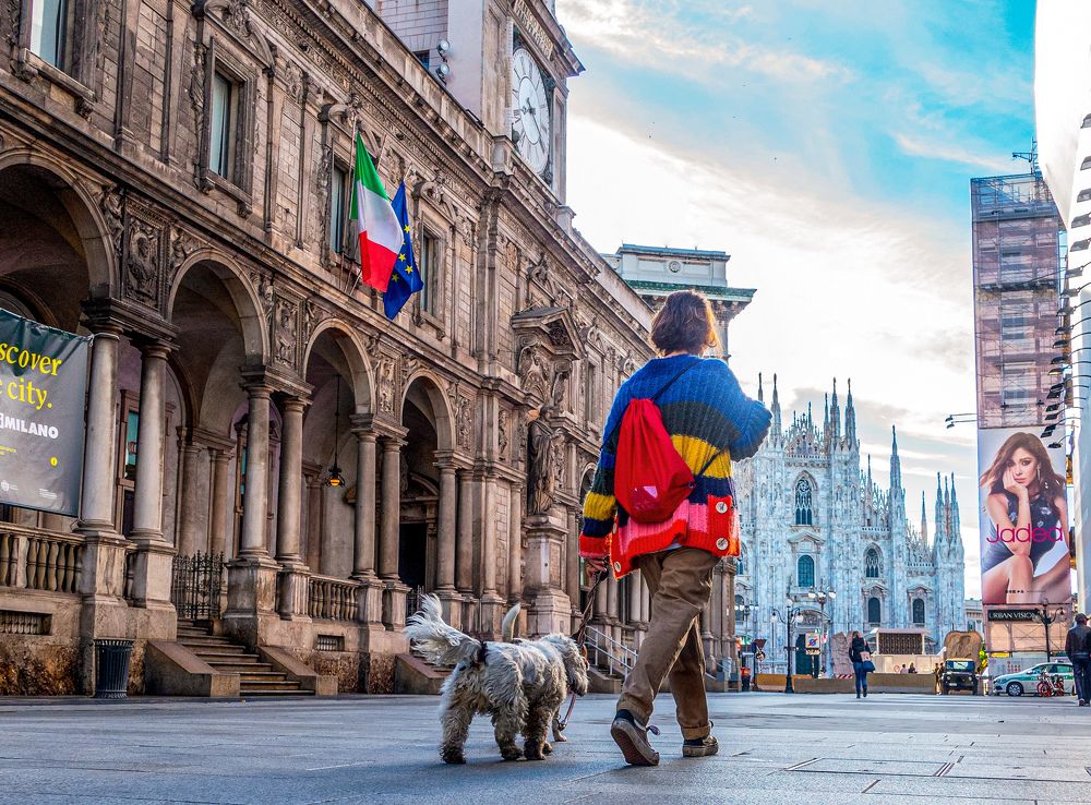 На встречу c Миланом.  To meet Milan.