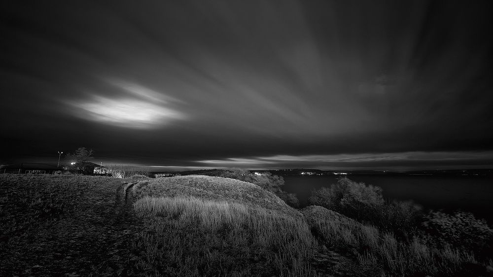 Холодный вечер полной луны.