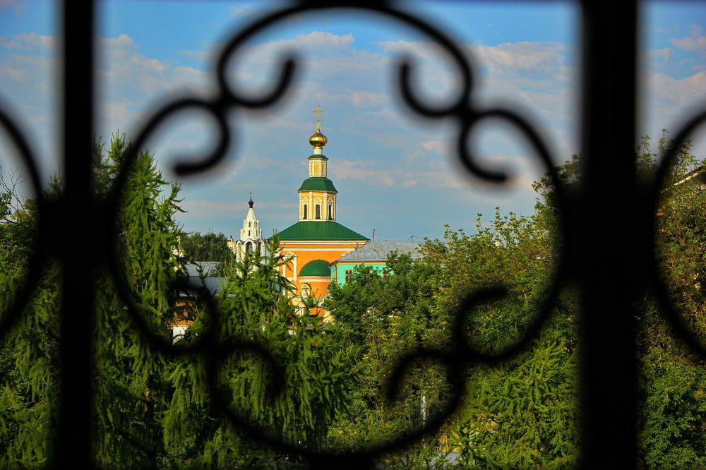 Утренний город.