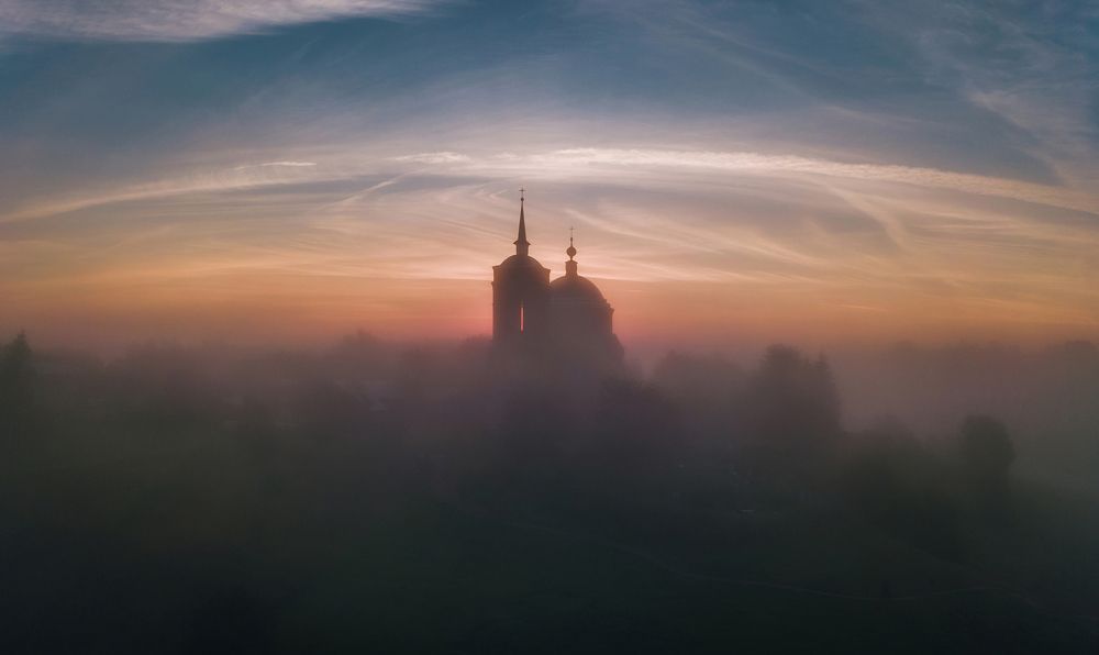 Утро в Николо-Ленивце, церковь Николая Чудотворца.