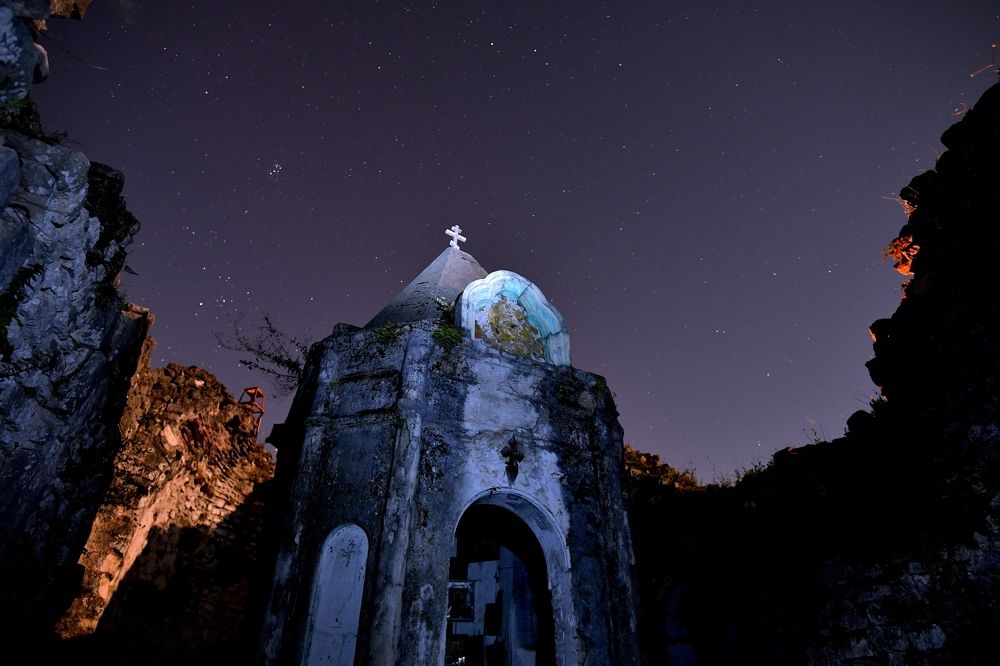 Anacopia, All-night vigil