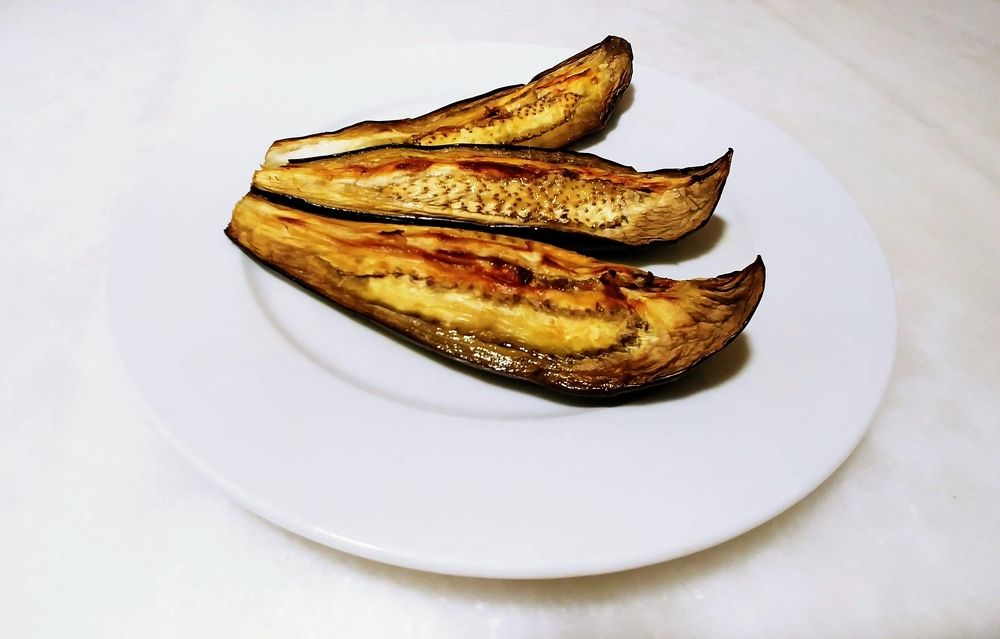 Roasted eggplants