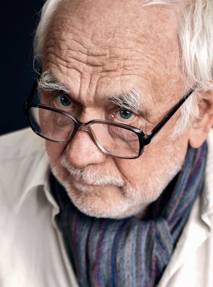 ВНИМАТЕЛЬНО...