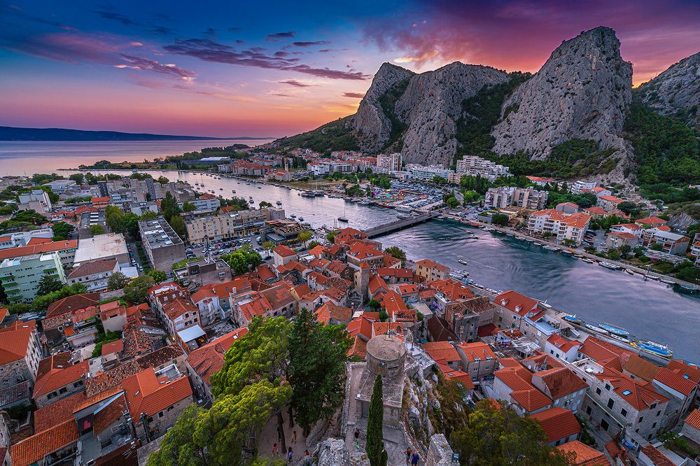 Photograph by Xenia Chowaniec