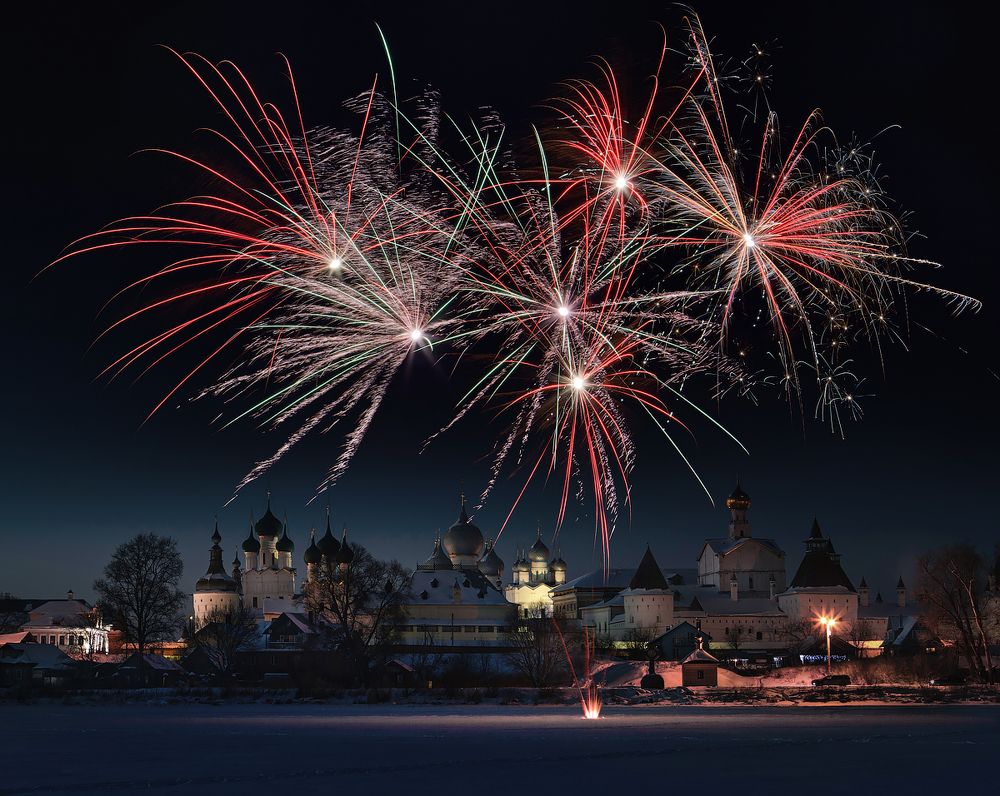 Салют над Ростовом Великим