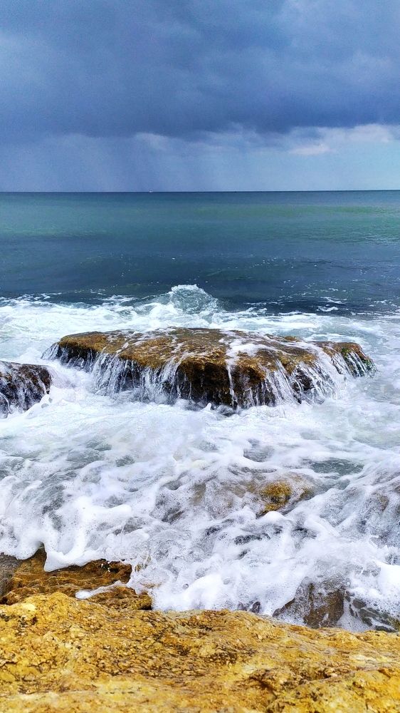 Море перед грозой