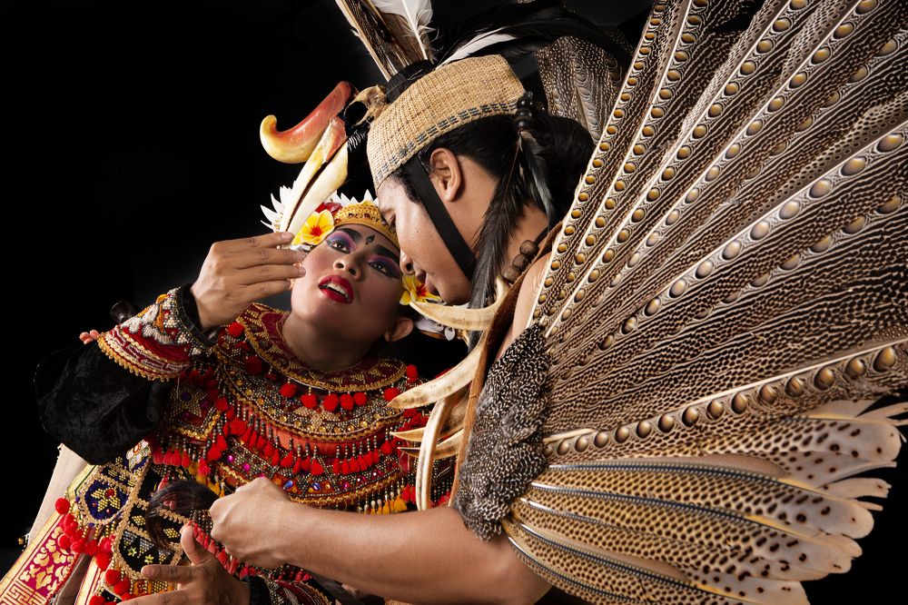 Baris and Dayak Bakumpai