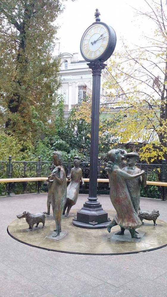 В Городском саду играет духовой оркестр