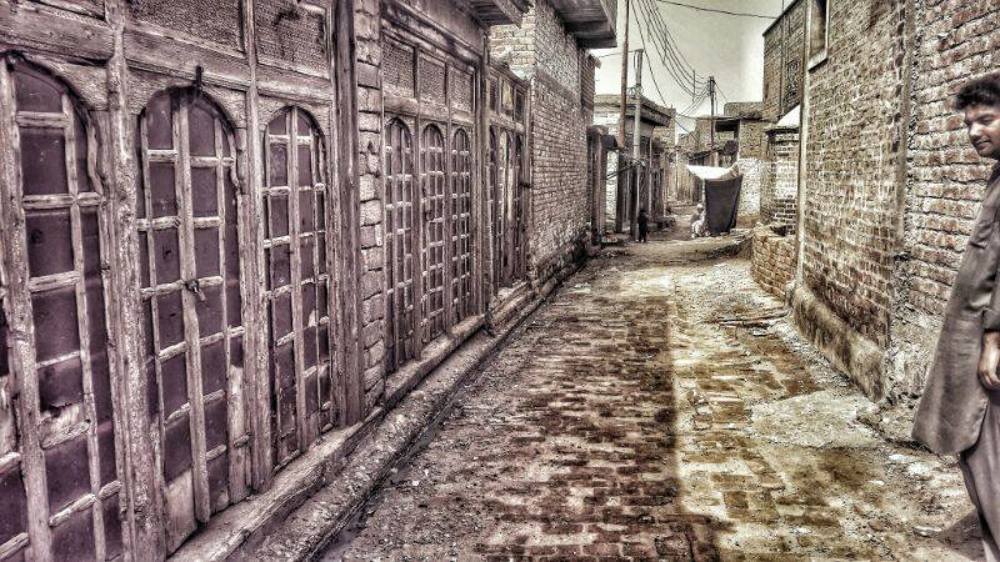 Main Bazar of Teri where Hindu Saint Guru Parmahans is burried